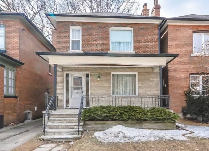 This 96yearold lady is selling her house and what's inside will amaze