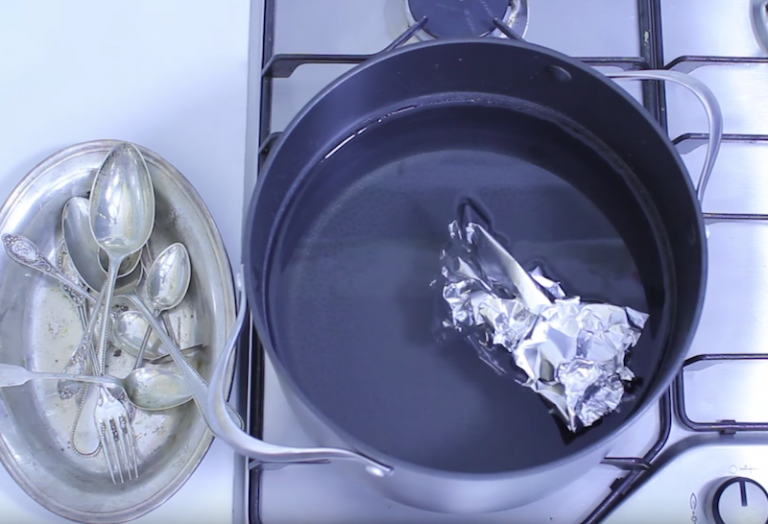 Wow this is why smart people put a ball of aluminium foil in a pot of
