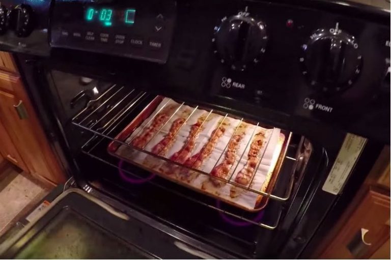 Don't want to clean your oven after every use? With these tips it'll