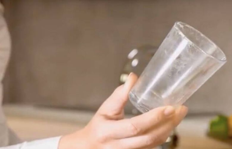 How to Clean Cloudy Drinking Glasses